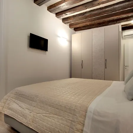 شقة Castello - Laguna Luxury By Wonderful Italy *