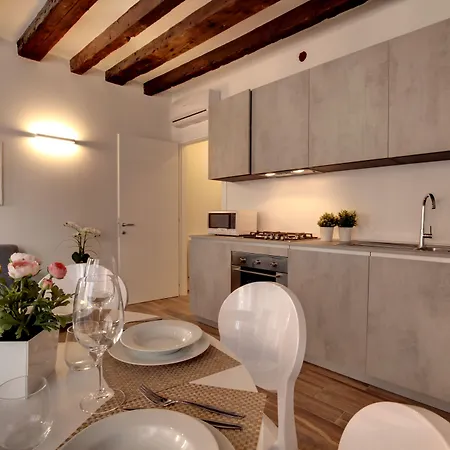 Castello - Laguna Luxury By Wonderful Italy شقة