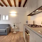 アパート Castello - Laguna Luxury By Wonderful Italy ヴェネツィア