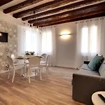 アパート Castello - Laguna Luxury By Wonderful Italy *
